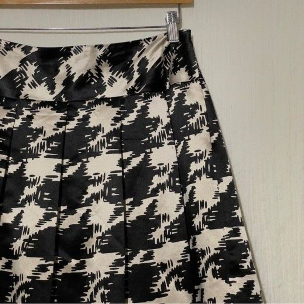 Trina Turk Houndstooth Pleated Skirt Wool Silk Blend Black White Size 4 Lined - Picture 3 of 9